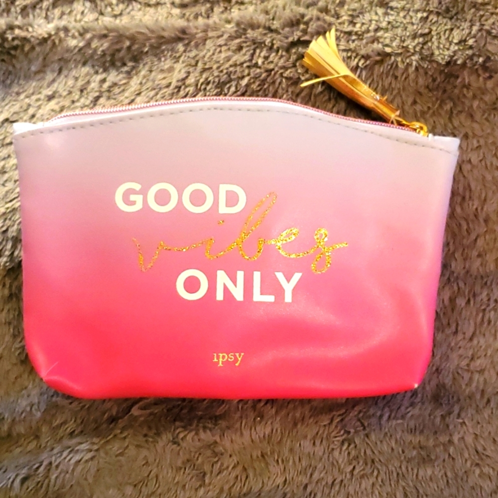 Ipsy cosmetic bag